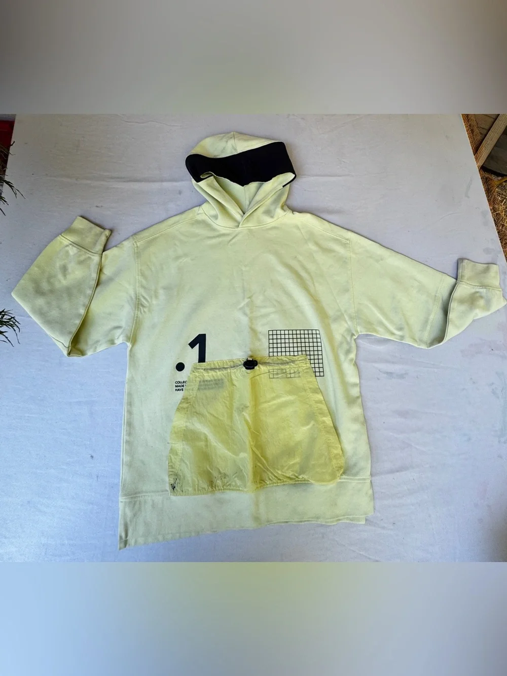 Zara's  Lightweight Pull overYellow Hoodie with Contrast Hood Black, Boys 13-14